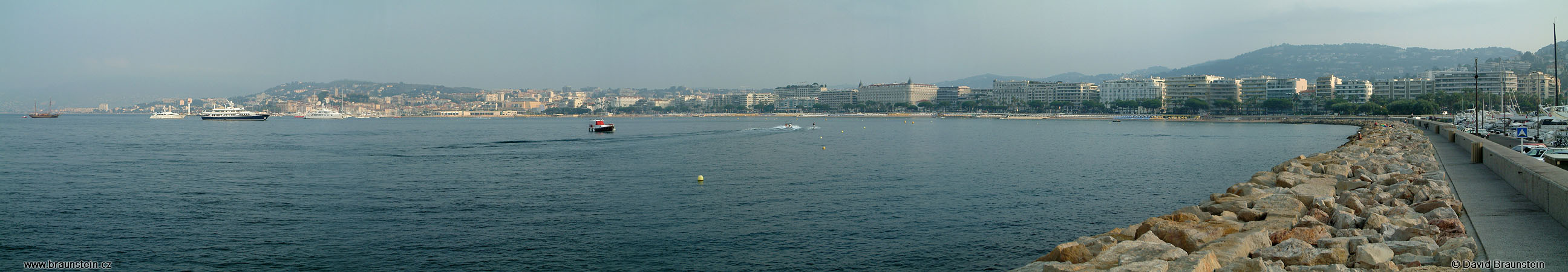 2003_0812_072737_al_cannes