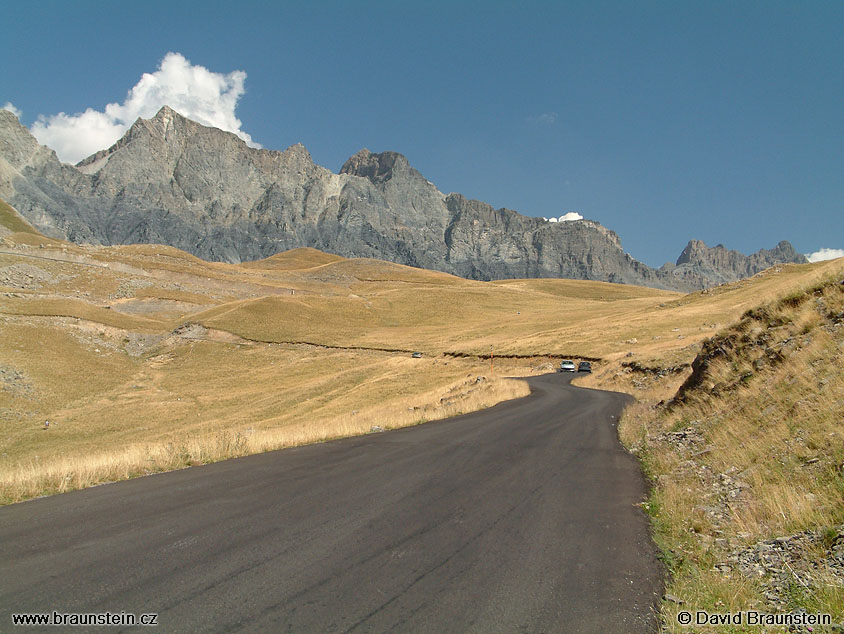 2003_0813_104720_al_krajina_cestou_na_cime_de_la_bonette