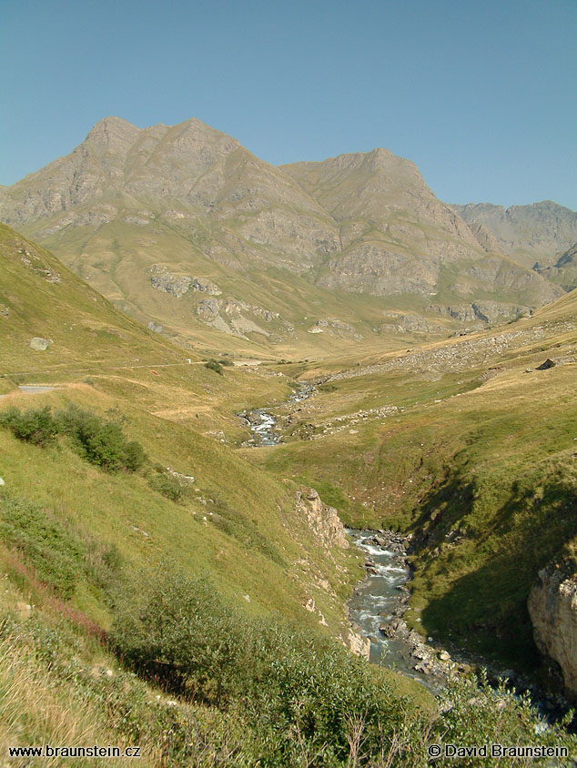 2003_0816_082720_al_krajina_pred_col_de_iiseran