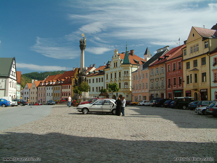 2003_0917_133358_kh_namesti_loket