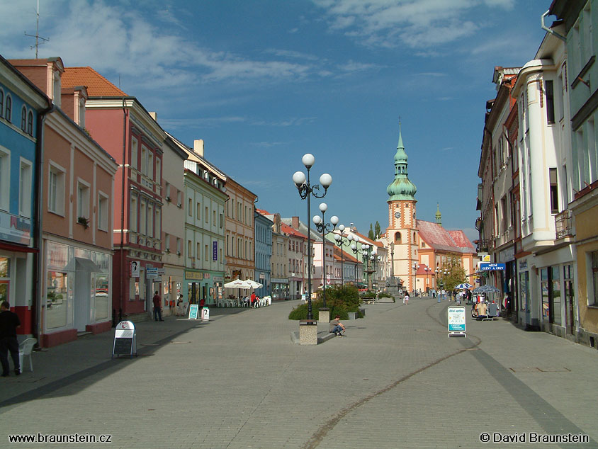 2003_0917_142914_kh_namesti_sokolov