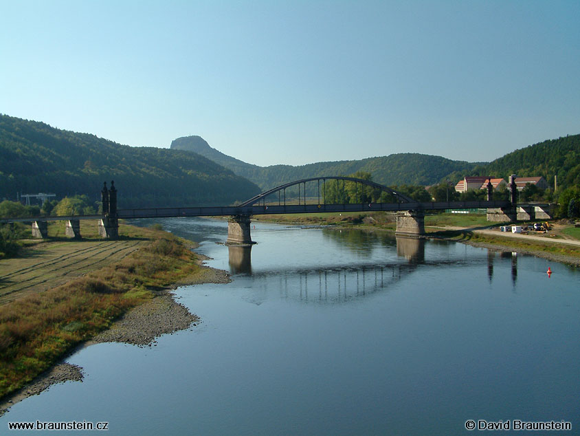 2003_0919_150100_kh_labe_v_bad_schandau_po_proudu