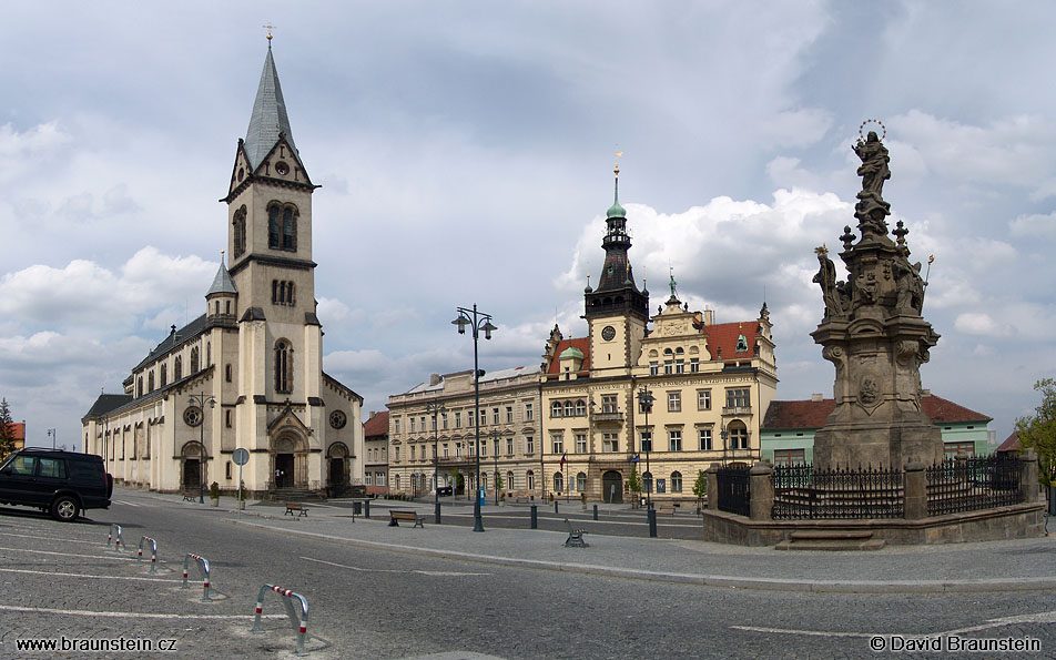 2004_0501_134854_op_kladno_namesti