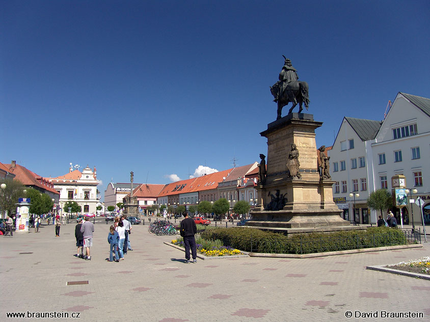 2004_0529_093950_sv_podebrady_namesti