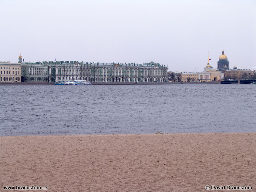 2005_0422_125907_ru_zimni_palac_neva_plaz