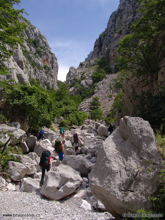 2005_0609_103337_hr_mala_paklenica_vyschle_koryto