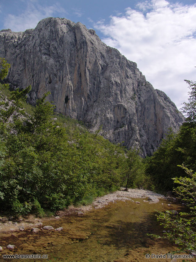 2005_0610_135951_hr_kopec_skala_velka_paklenica