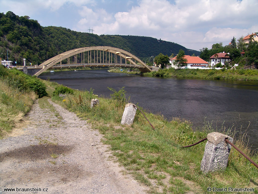 2005_0717_114528_op_most_ve_stechovicich_vltava