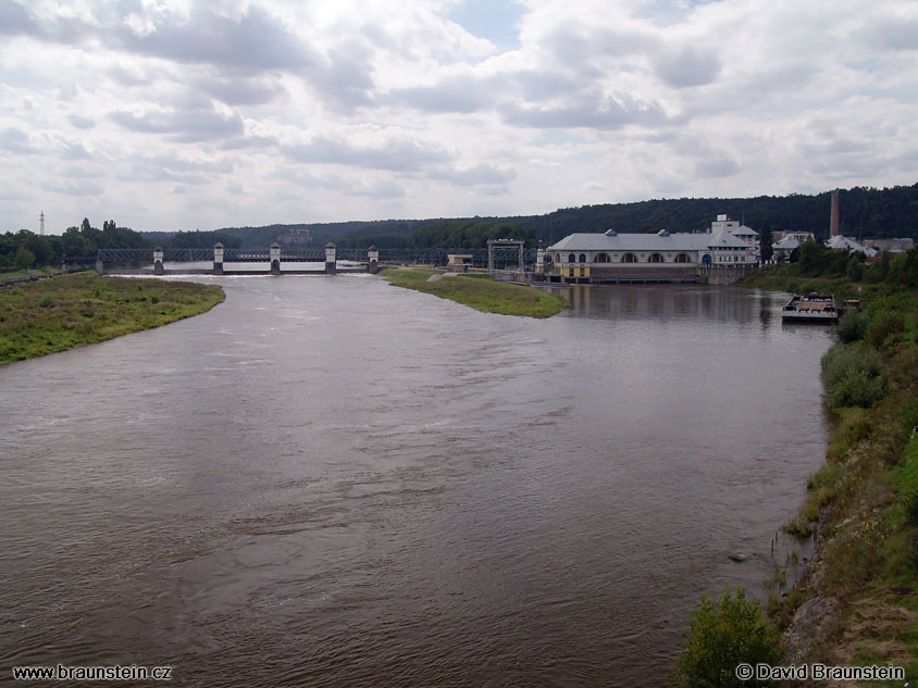 2005_0827_122927_cz_vltava_u_mirejovic