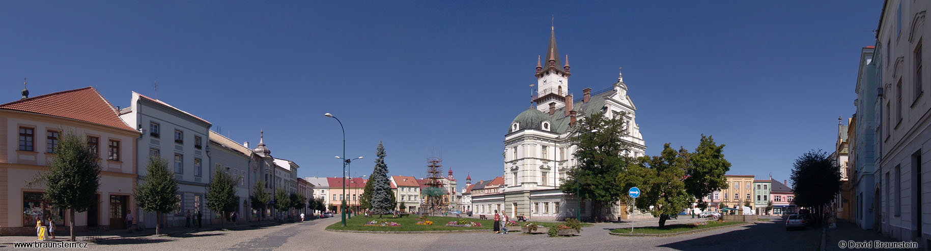 2005_0902_131800_cz_namesti_v_unicove