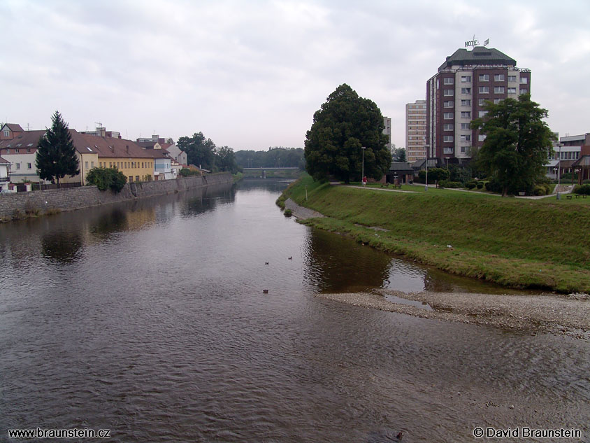 2005_0910_083447_cz_otava_ve_strakonicich