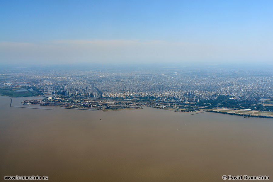 2006_0109_195221_ja_buenos_aires_z_letadla