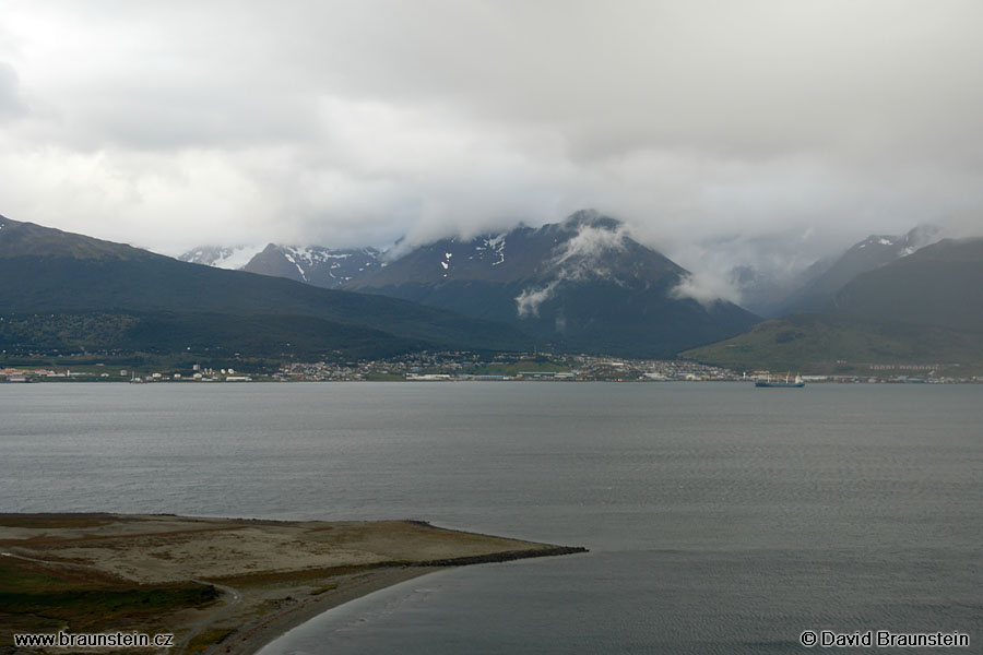 2006_0110_003321_ja_pohled_z_letadla_ushuaia