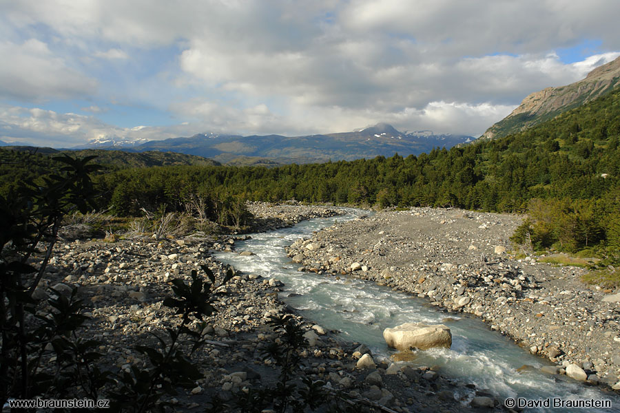 2006_0119_122906_ja_tores_del_paine