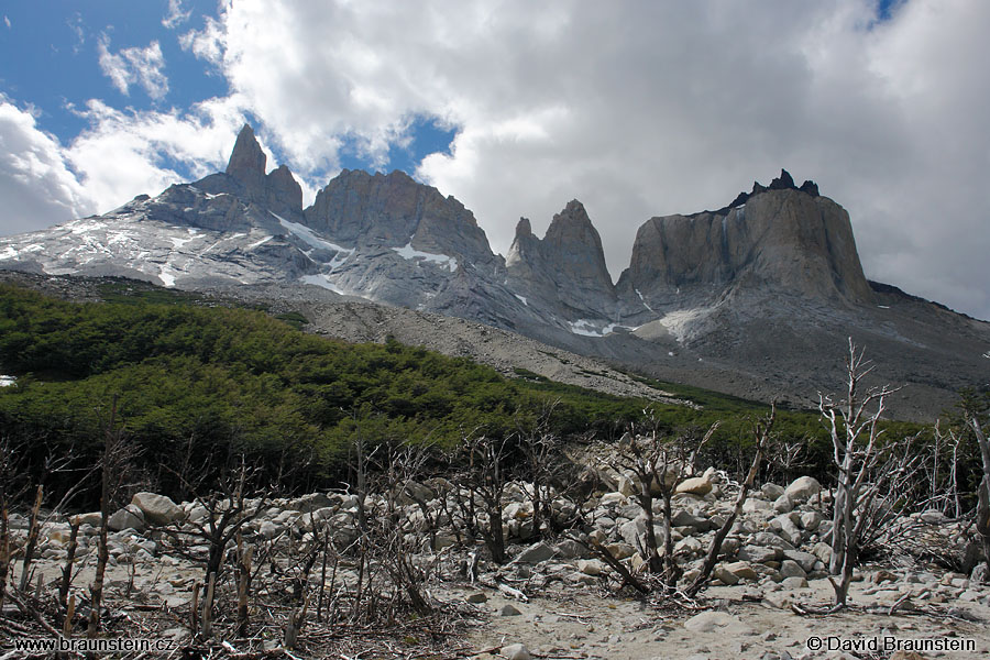 2006_0119_160044_ja_tores_del_paine