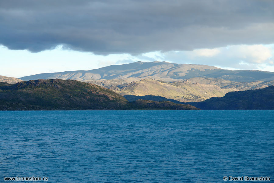 2006_0120_010130_ja_tores_del_paine