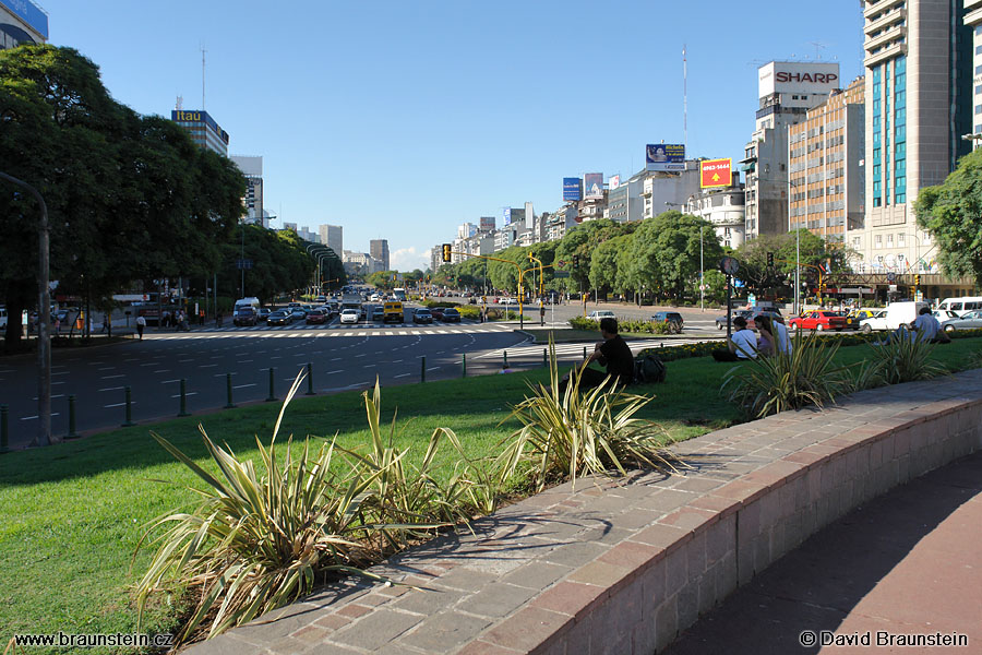 2006_0126_212139_ja_buenos_aires_av_9_de_julio