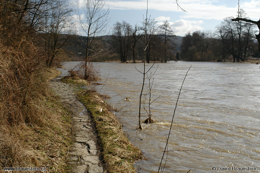 2006_0401_091035_op_sazava_pod_pikovicema