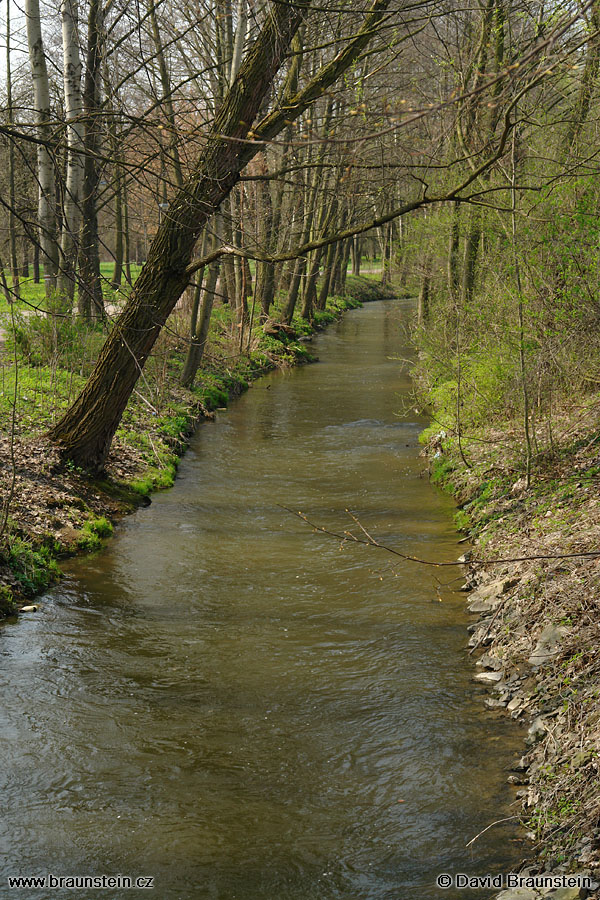 2006_0422_095512_se_zakolansky_potok_v_kralupech