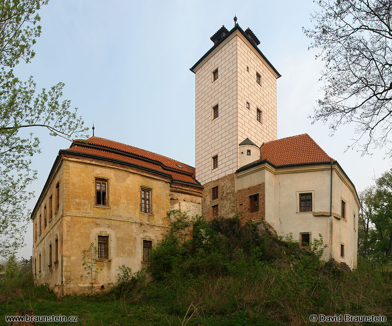 2006_0506_061947_se_zamek_lobkovice