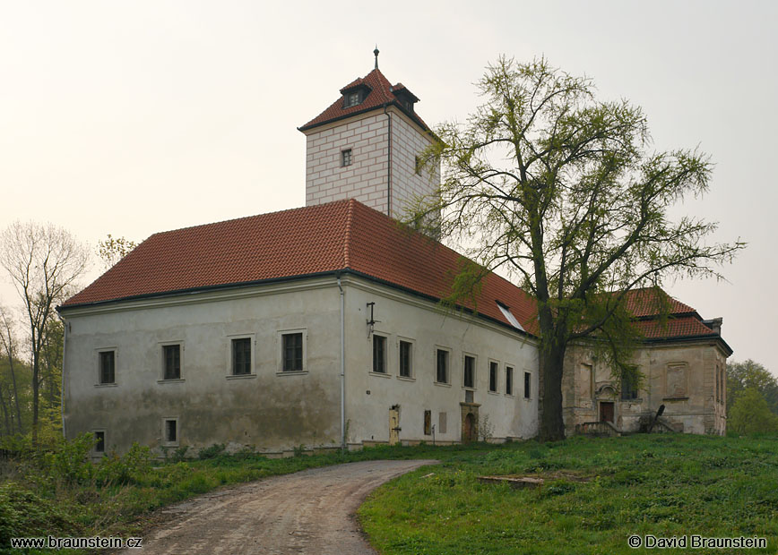 2006_0506_063056_se_zamek_lobkovice