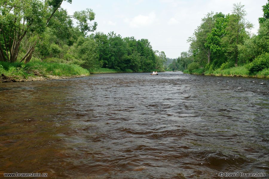 2006_0617_114545_vl_vltava_nad_zatoni