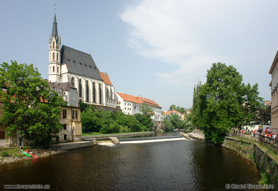 2006_0617_151005_vl_vltava_kostel_v_c_krumlove