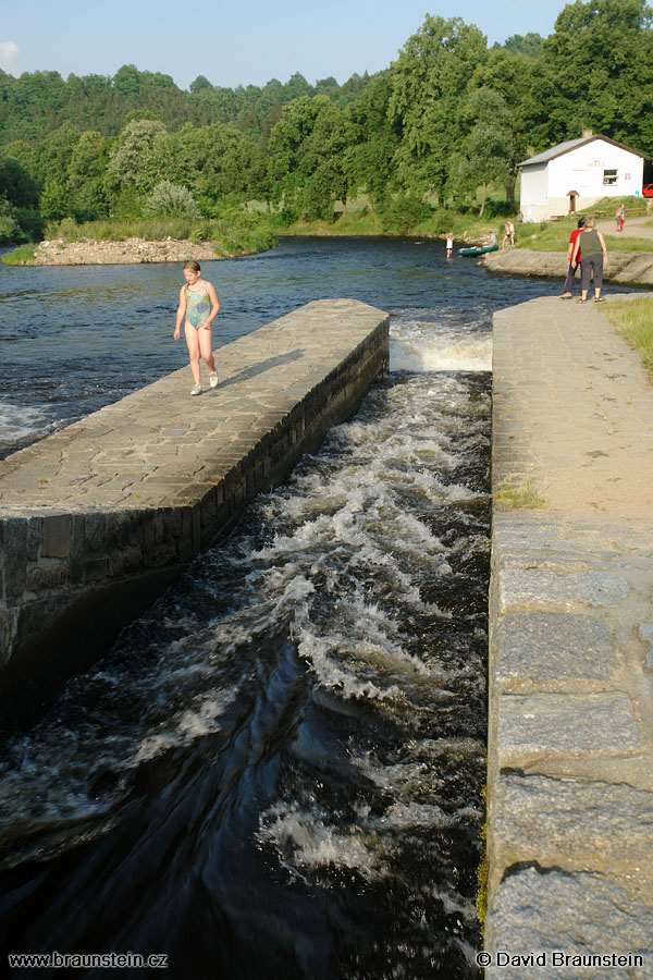 2006_0617_174910_vl_retarderka_jezu_nad_zlatou_korunou