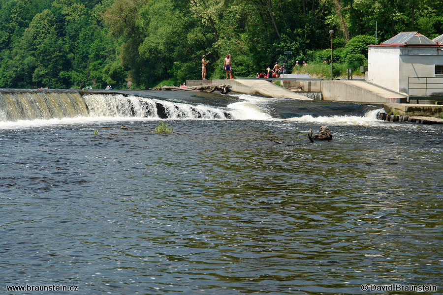 2006_0618_111156_vl_jez_nad_borsovem