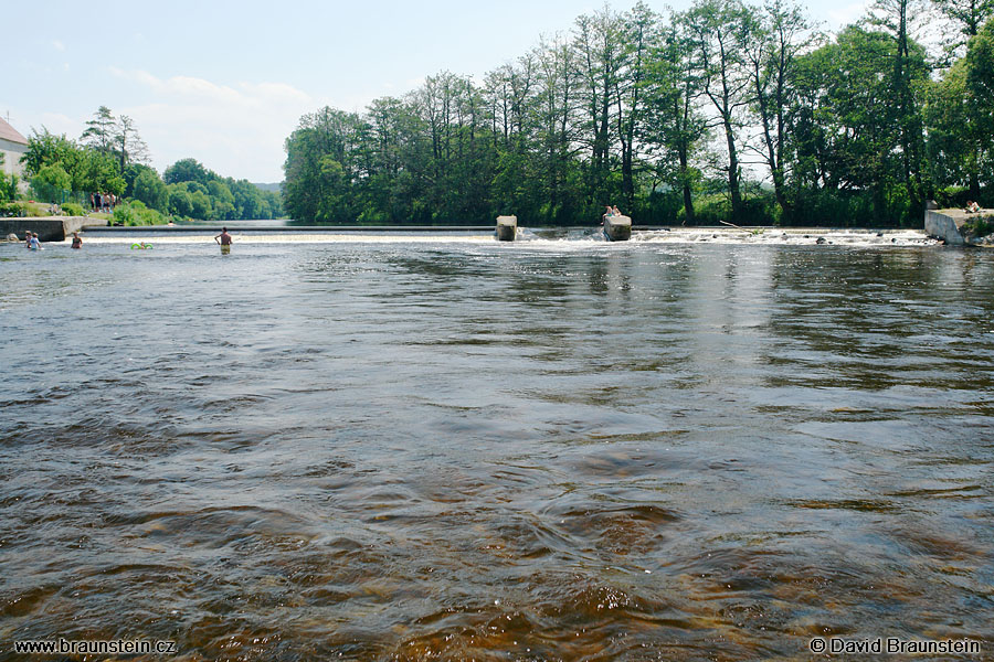 2006_0618_130424_vl_vltava_1_jez_v_c_budejovicich