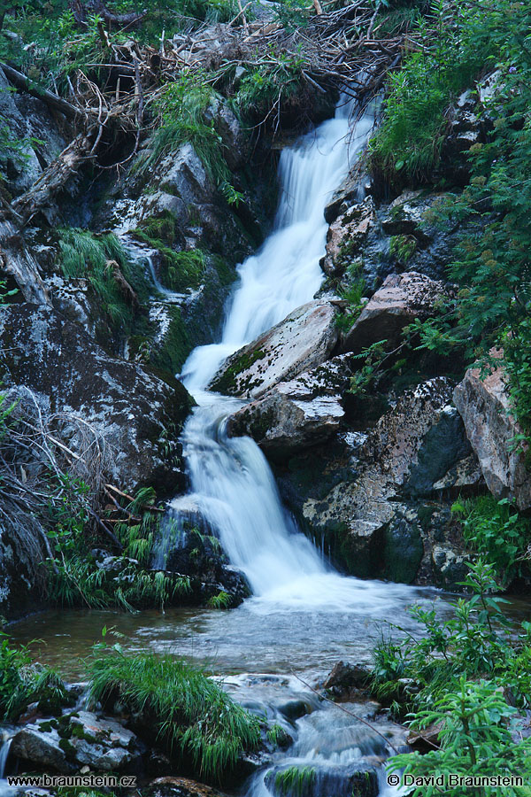 2006_0703_171300_je_prudky_potok_vodopad