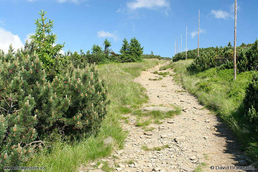 2006_0705_085830_je_cesta_na_keprnik