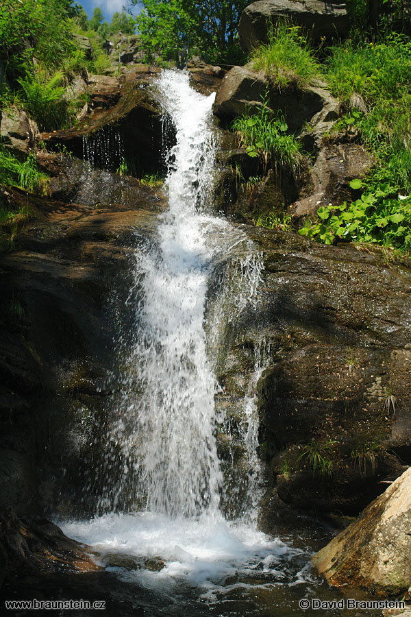 2006_0706_105057_je_vodopad_na_borovem_potoce