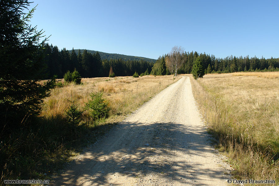 2006_0924_141333_jz_krajina_u_zdarecke_h_cesta