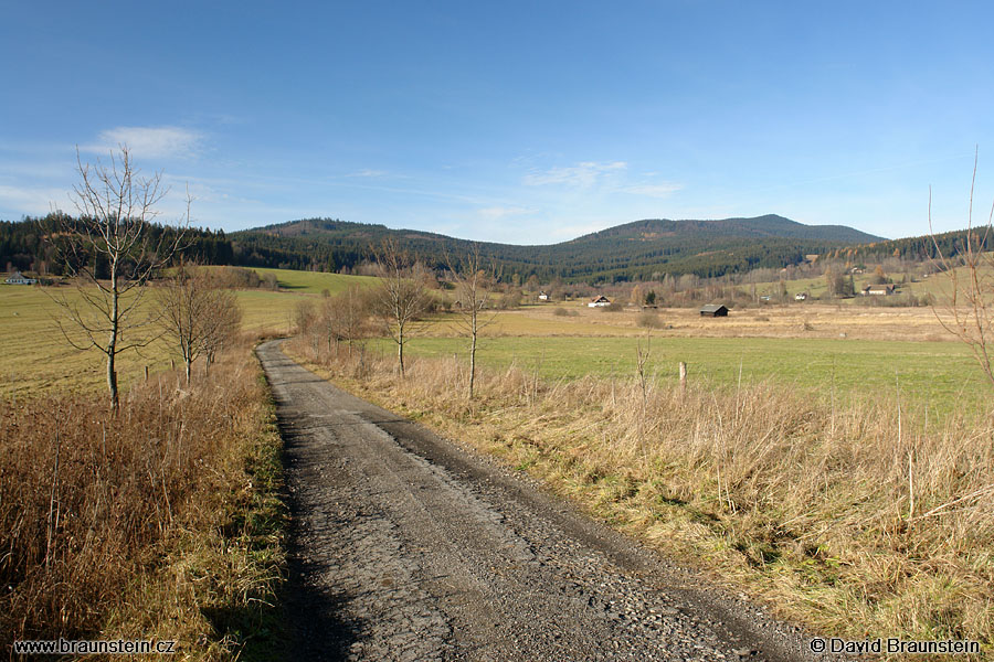 2006_1119_130853_su_krajina_u_volar_cesta_jedlova_bobik