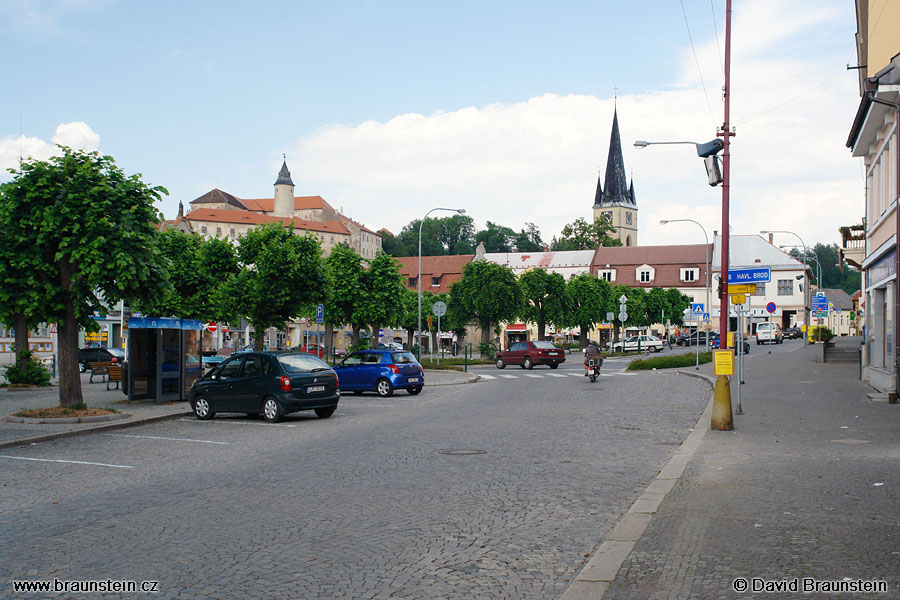 2007_0609_154931_st_namesti_v_ledci_n_s