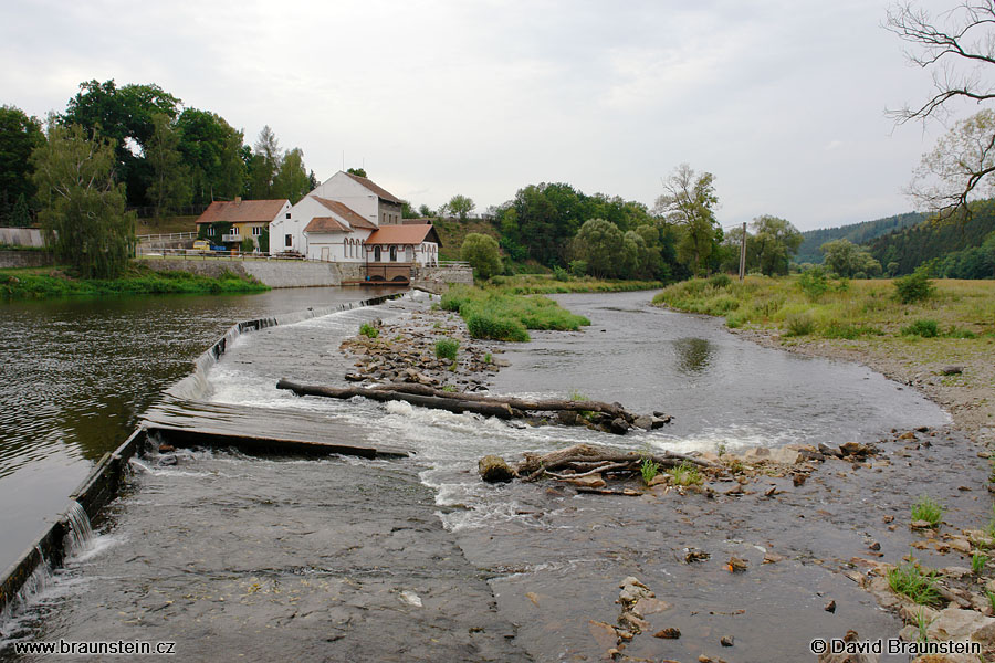 2007_0802_162525_be_berounka_jez_u_valentovskyho_mlyna_118_9