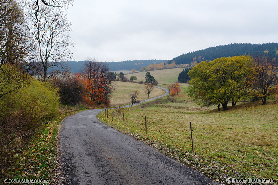 2007_1028_132413_up_klikata_silnice_krajina_u_bezdekova