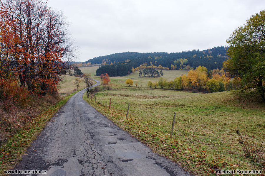 2007_1028_132718_up_silnice_krajina_u_bezdekova