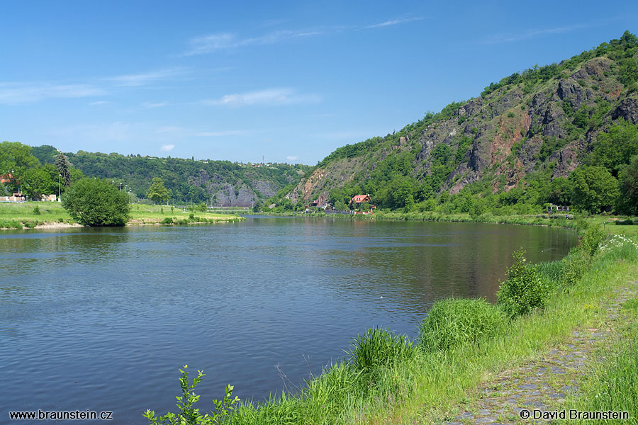 2008_0525_101130_ns_vltava_42_2_u_sedlece