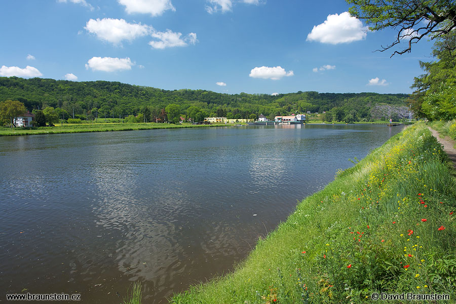 2008_0525_115335_ns_vltava_27_5_pod_libcicema_n_v