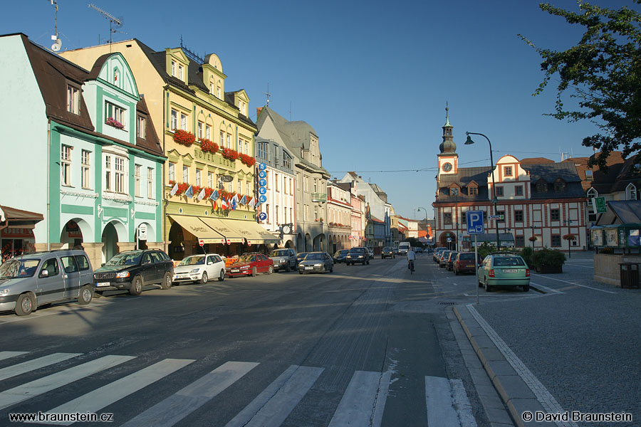 2008_0727_190401_sv_namesti_ve_vrchlabi