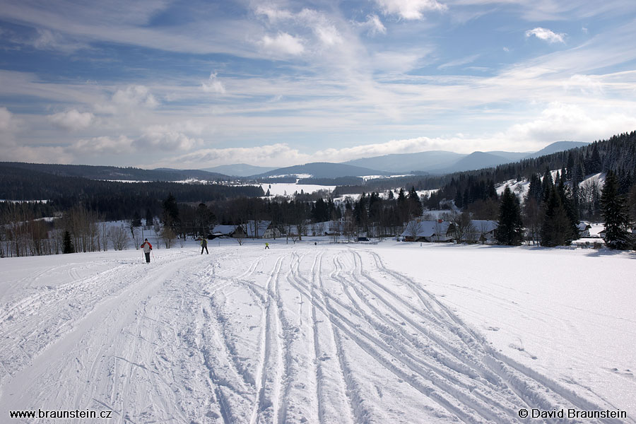 2009_0215_130535_su_krajina_u_novych_huti-polesi_koleje_ve_snehu