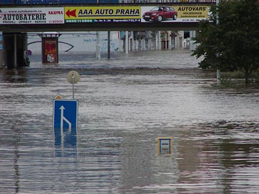 nábřeží kap. Jaroše u Vltavské při povodni