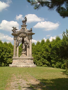 památník v Hlavenci