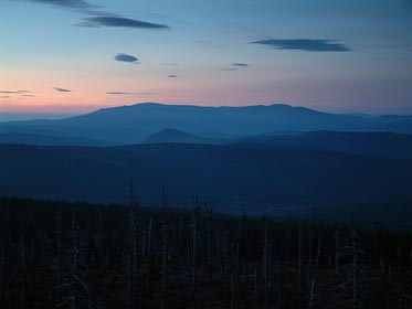 pohled na Krkonoše za rozbřesku