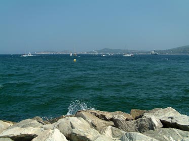 pohled z mola v Port Grimaud na St Tropez