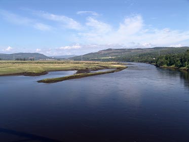 řeka Shin u Bonar Bridge