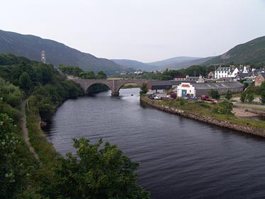 řeka Helmsdale, starý most v Helmsdale