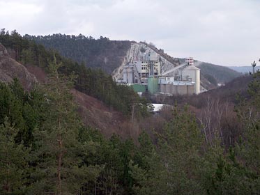 cementárna v Radotínském údolí